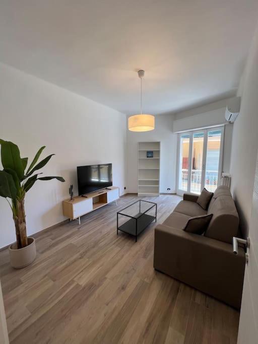Borgo Marina Apartments Imperia Exterior photo